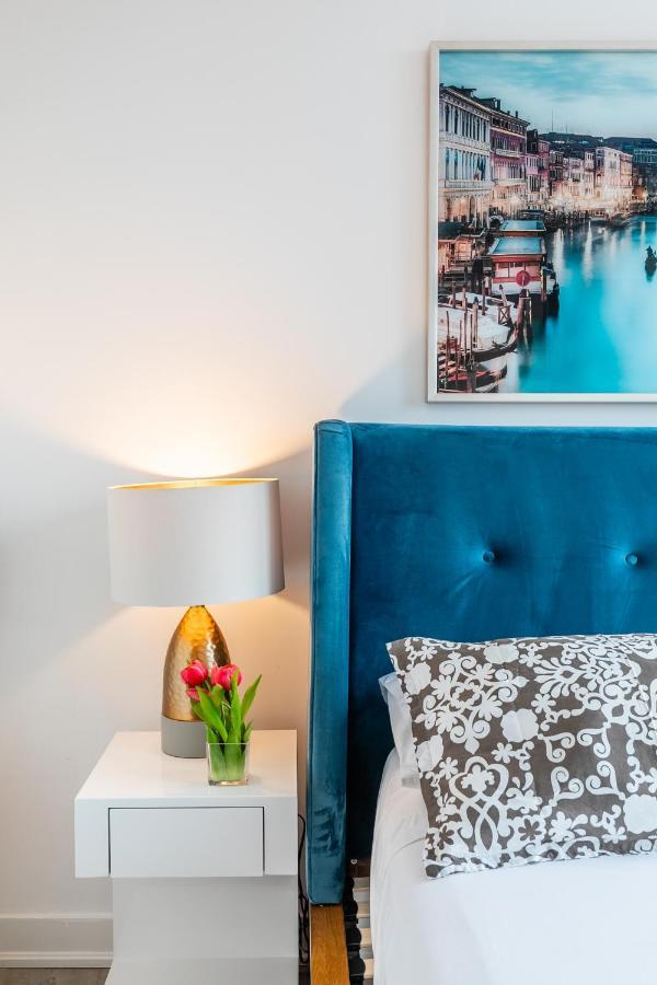 Luxury 2 Bedroom In The Heart Of Entertainment District W/ Cn Tower View Toronto Exterior foto