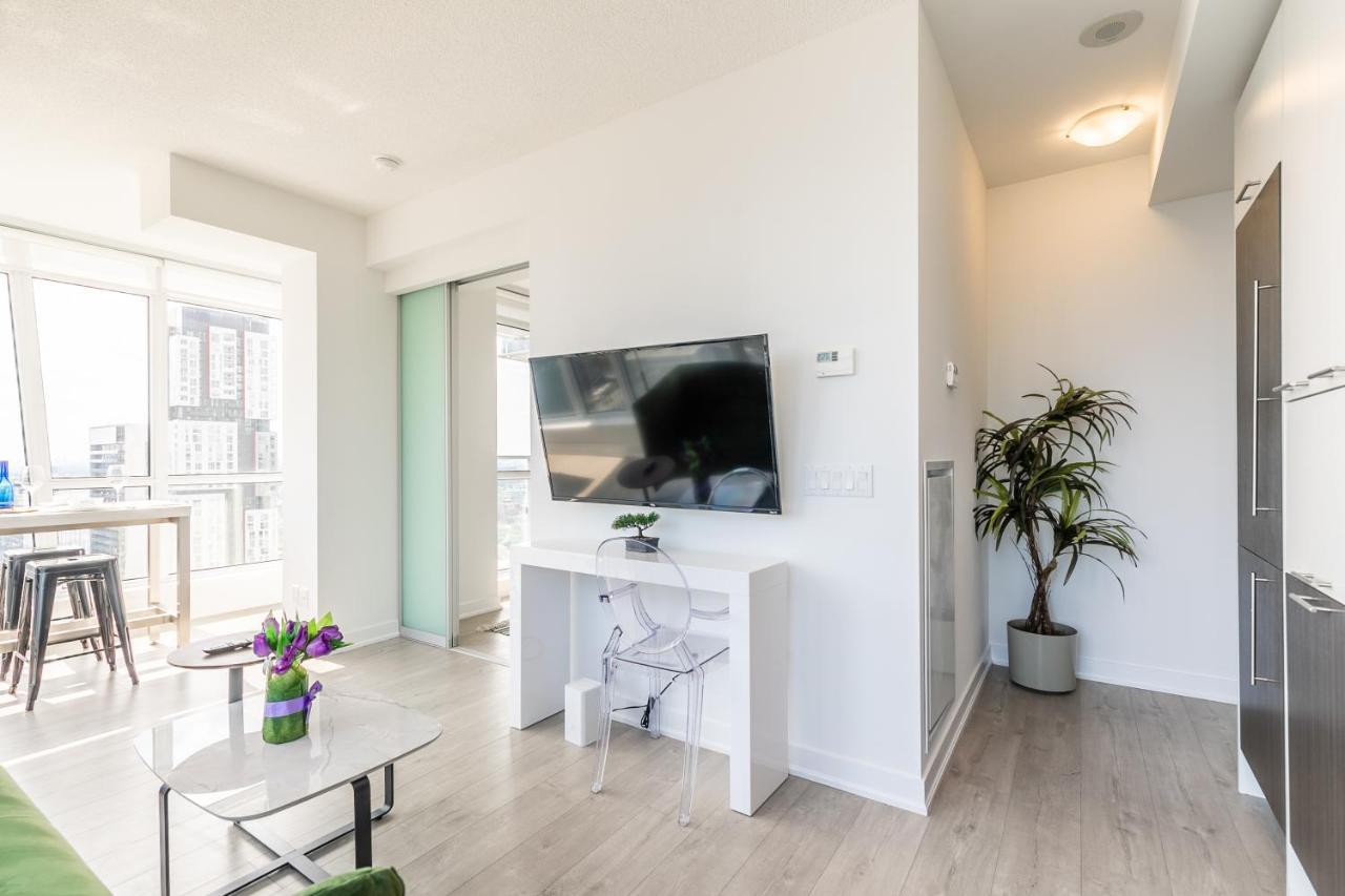 Luxury 2 Bedroom In The Heart Of Entertainment District W/ Cn Tower View Toronto Exterior foto
