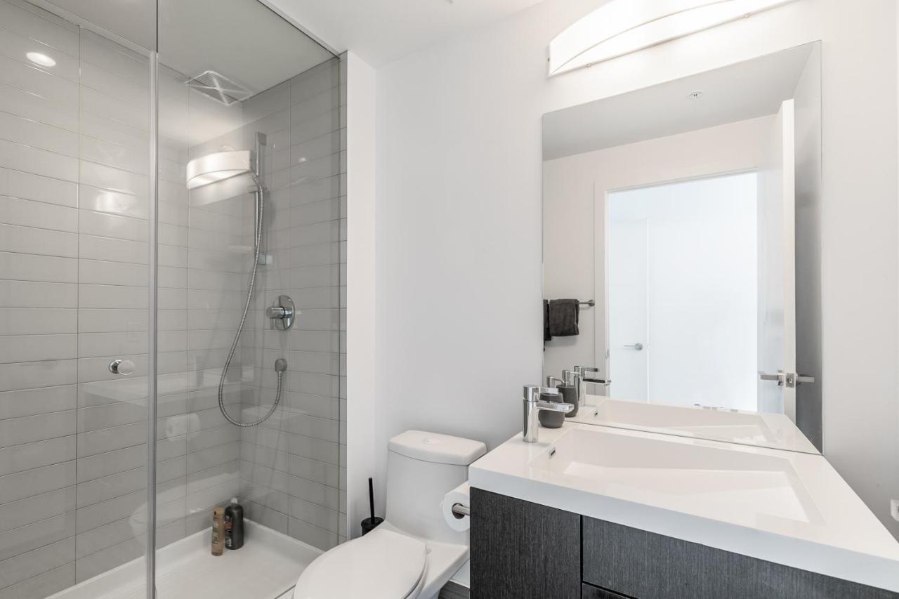 Luxury 2 Bedroom In The Heart Of Entertainment District W/ Cn Tower View Toronto Exterior foto